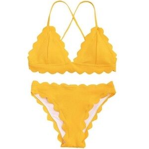 ZAFUL Scallop String Bikini Set NWT